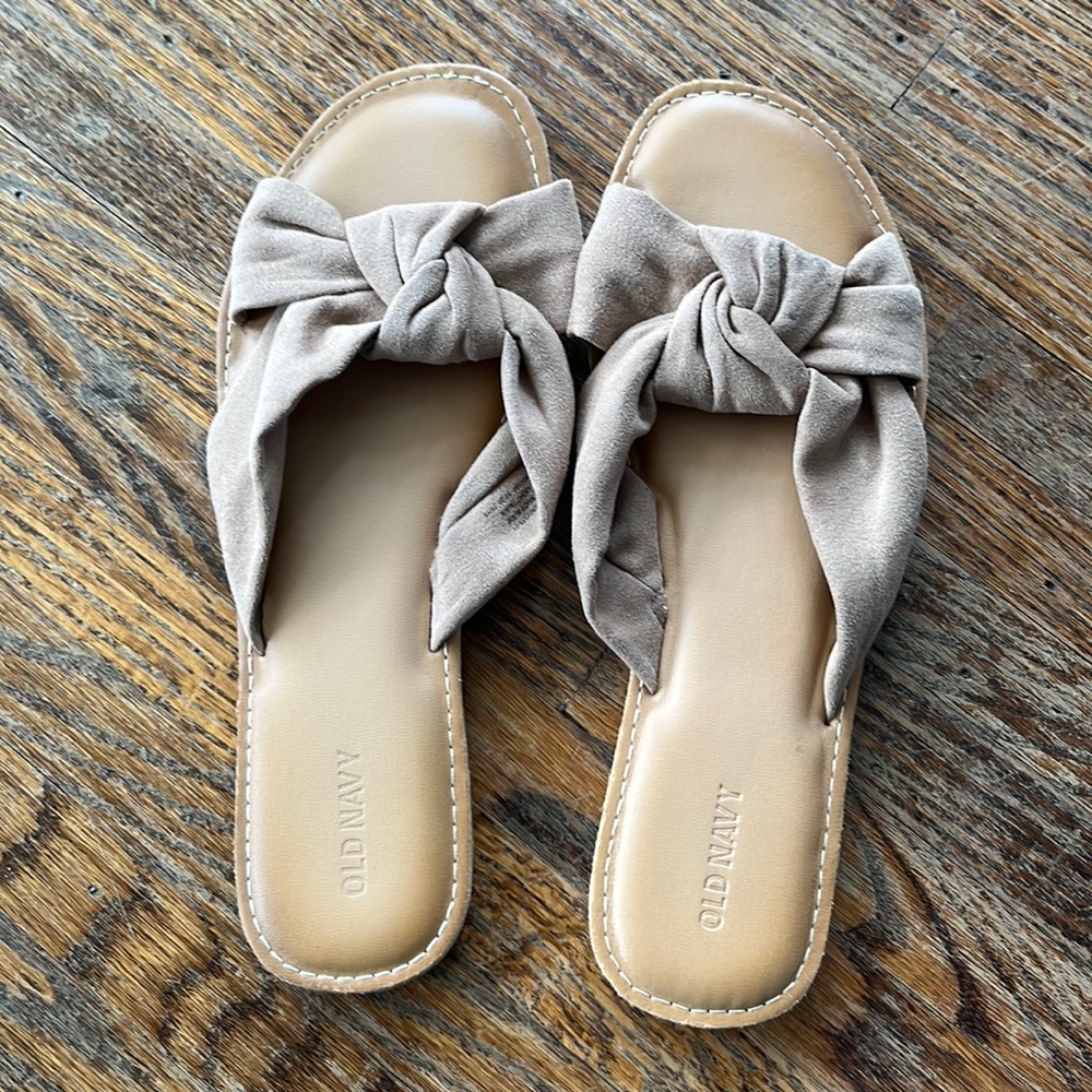 Woman’s shoes